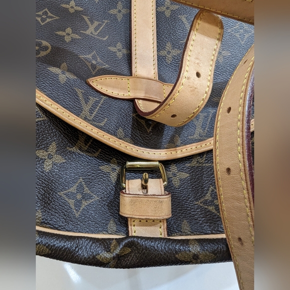 LOUIS VUITTON Monogram Saumur 30 Canvas Crossbody Bag Brown - Picture 14 of 17
